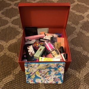 MYSTERY MAKEUP BAG💄🎀💋